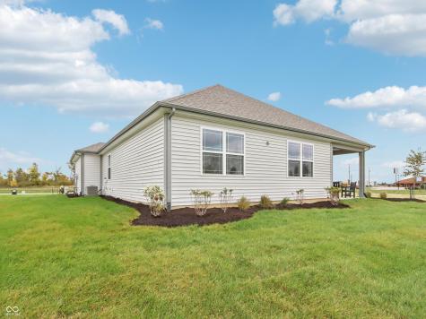 30 Benfield Drive Whiteland IN 46184
