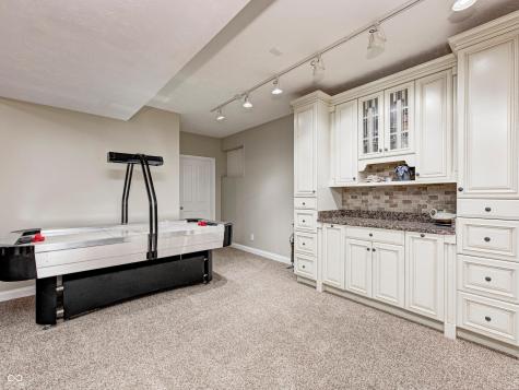 6052 Pine Bluff Drive Avon IN 46123