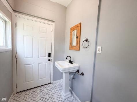 524 N Riley Avenue Indianapolis IN 46201