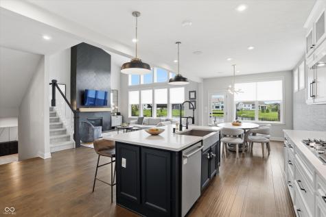 5166 Peachtree Road Zionsville IN 46077