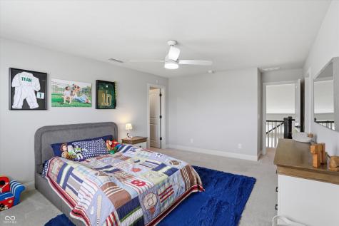 5166 Peachtree Road Zionsville IN 46077