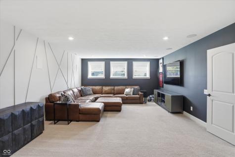 5166 Peachtree Road Zionsville IN 46077