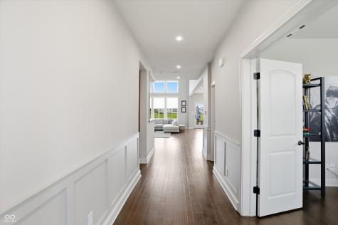 5166 Peachtree Road Zionsville IN 46077