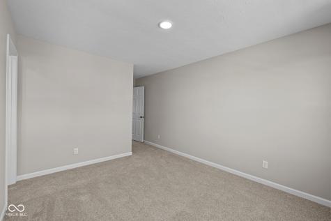 10621 Banyan Wood Court Indianapolis IN 46239
