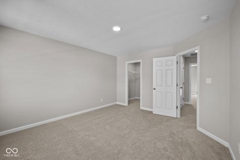 10621 Banyan Wood Court Indianapolis IN 46239