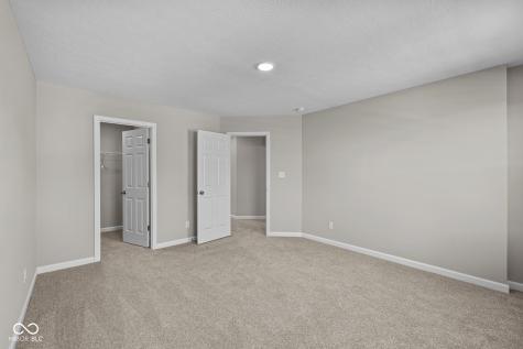 10621 Banyan Wood Court Indianapolis IN 46239
