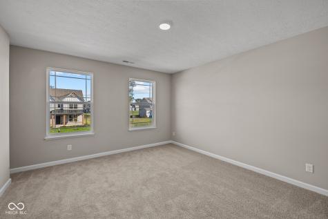 10621 Banyan Wood Court Indianapolis IN 46239