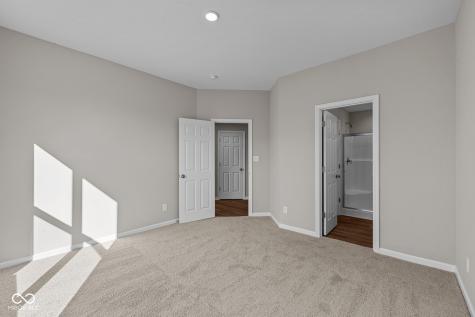 10621 Banyan Wood Court Indianapolis IN 46239