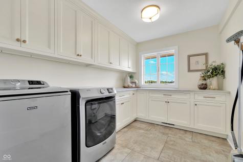 3274 E 700 N Whiteland IN 46184