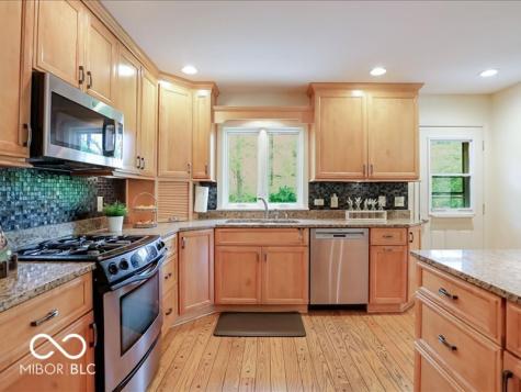6410 Avalon Lane E Indianapolis IN 46220