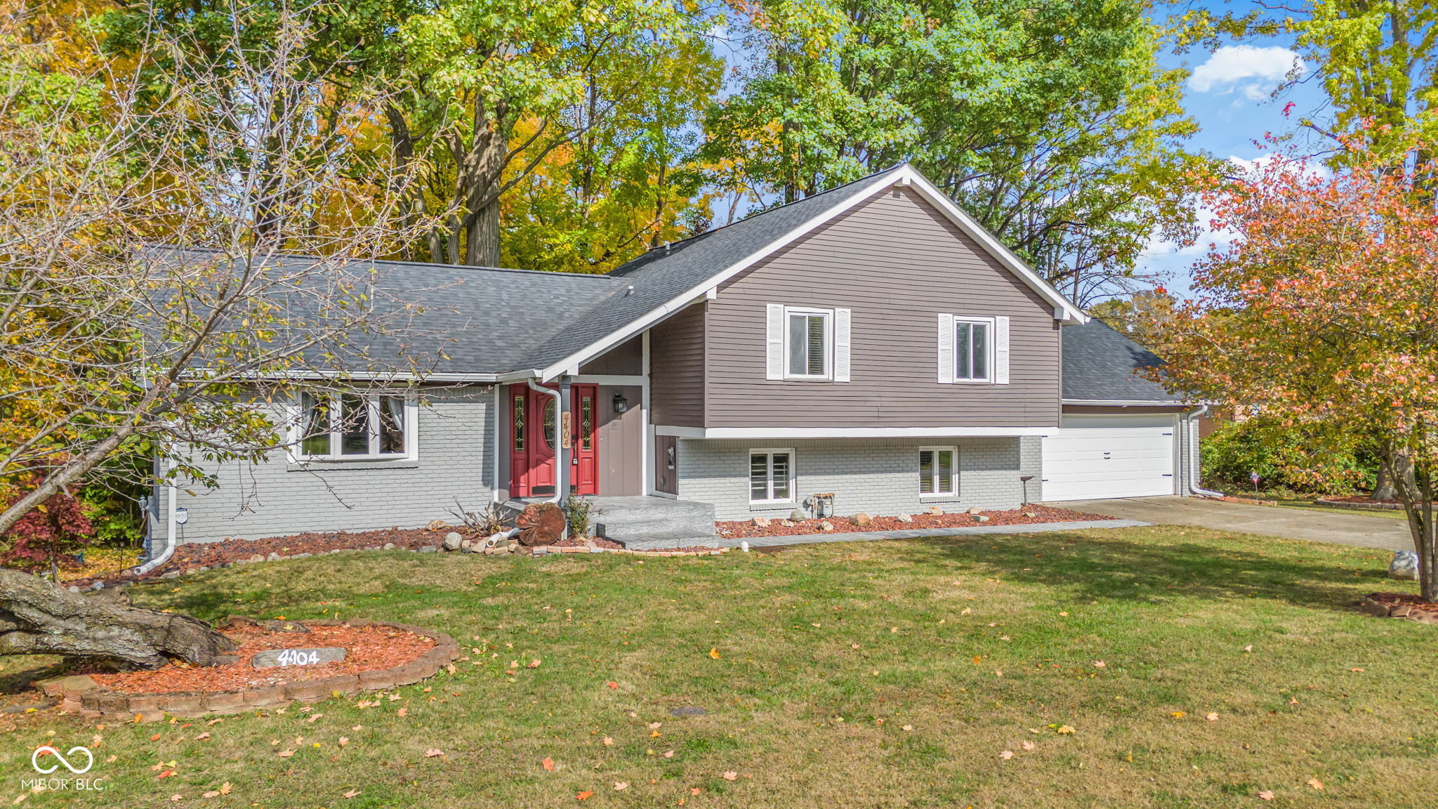 4404 Devon Lake Road Indianapolis IN 46226