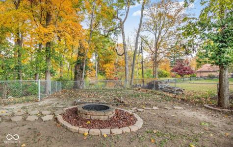 4404 Devon Lake Road Indianapolis IN 46226