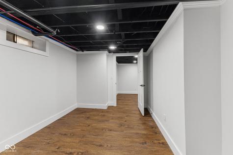 8050 W Oak Street Zionsville IN 46077