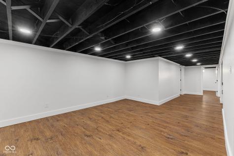 8050 W Oak Street Zionsville IN 46077