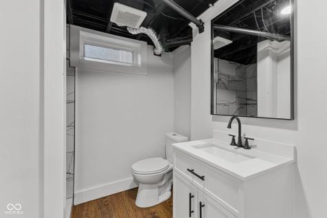 8050 W Oak Street Zionsville IN 46077