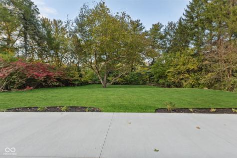 8050 W Oak Street Zionsville IN 46077