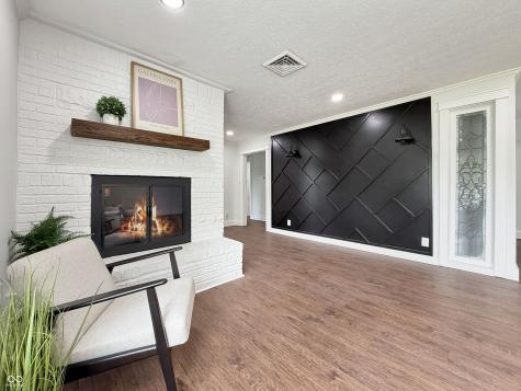 8050 W Oak Street Zionsville IN 46077