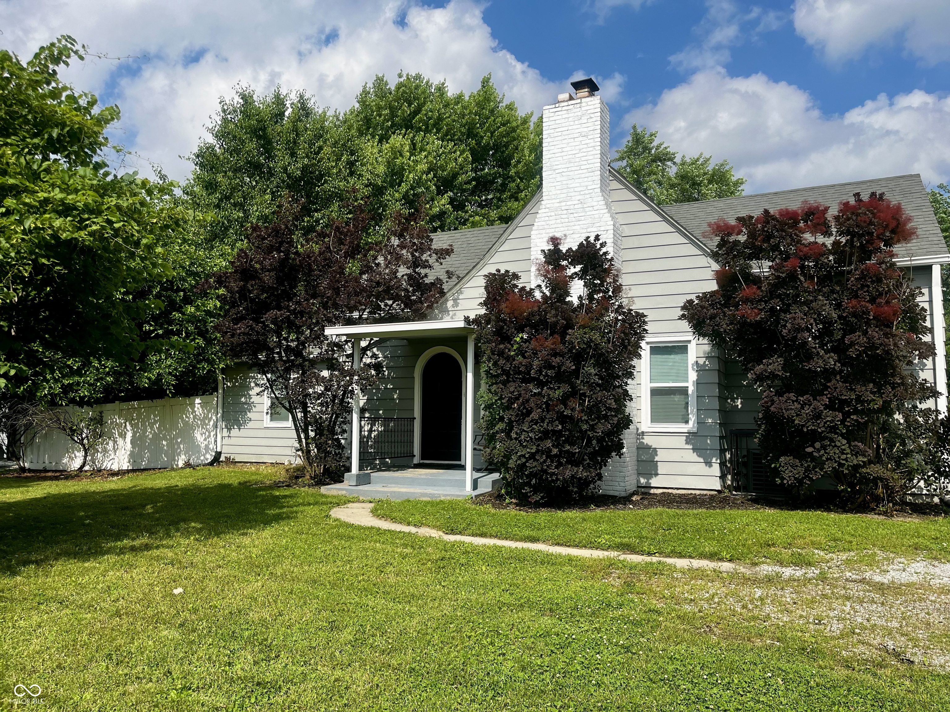 1141 N Shadeland Avenue Indianapolis IN 46219