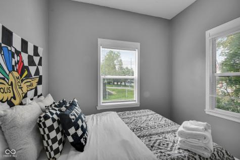 1141 N Shadeland Avenue Indianapolis IN 46219
