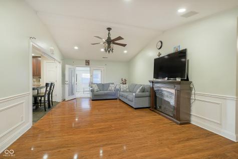 8166 Parsley Lane Indianapolis IN 46237