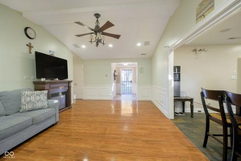 8166 Parsley Lane Indianapolis IN 46237