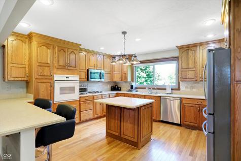 7453 Liscannor Lane Indianapolis IN 46217