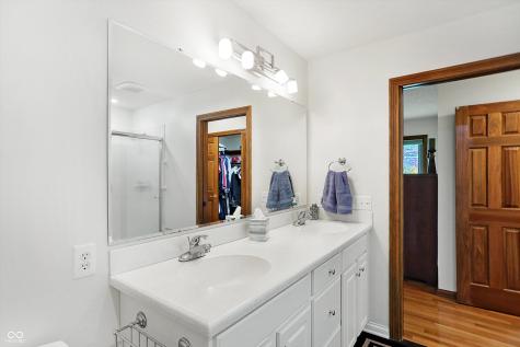 7453 Liscannor Lane Indianapolis IN 46217
