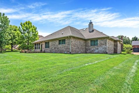 7453 Liscannor Lane Indianapolis IN 46217