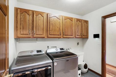7453 Liscannor Lane Indianapolis IN 46217