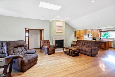 7453 Liscannor Lane Indianapolis IN 46217