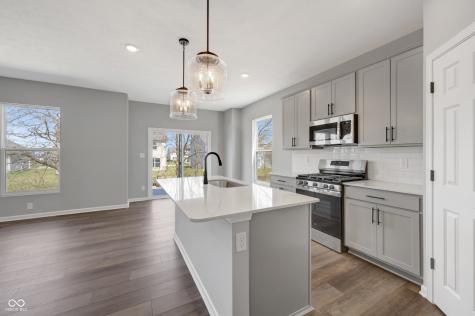 4212 Hayden Valley Drive Bargersville IN 46106