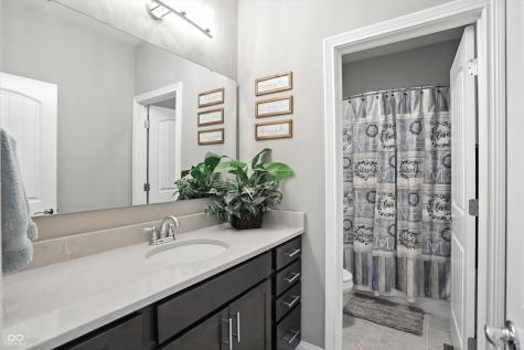 6616 Stonepoint Way Indianapolis IN 46237
