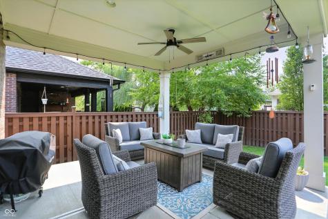 6616 Stonepoint Way Indianapolis IN 46237