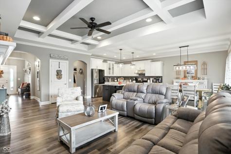 6616 Stonepoint Way Indianapolis IN 46237