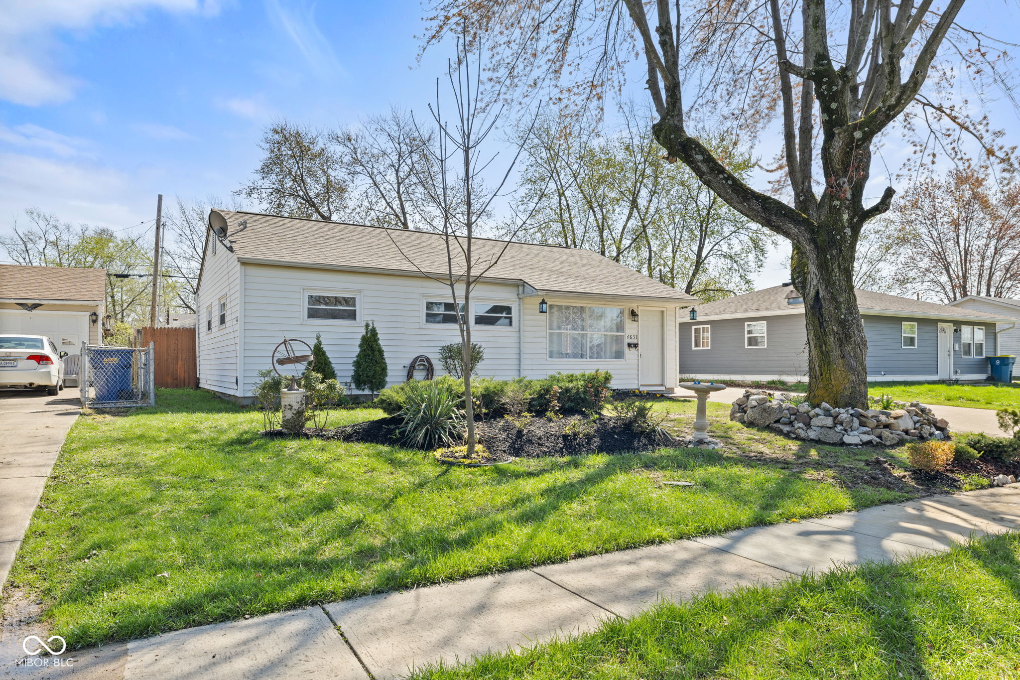 4833 N Kenyon Drive Indianapolis IN 46226