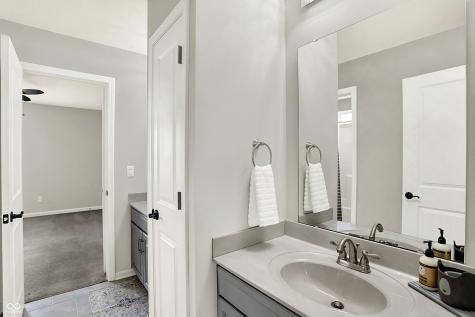 7539 Sly Fox Drive Indianapolis IN 46237