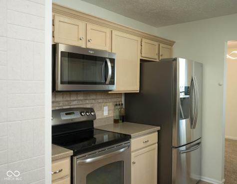 8898 Torrance Place Fishers IN 46038
