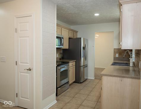 8898 Torrance Place Fishers IN 46038