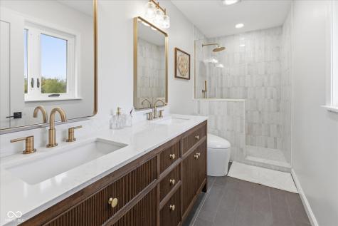 222 Bays Drive Noblesville IN 46062