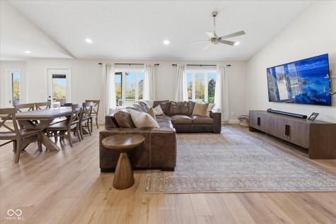 222 Bays Drive Noblesville IN 46062