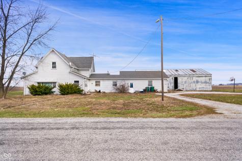 4682 E Division Road Windfall IN 46076
