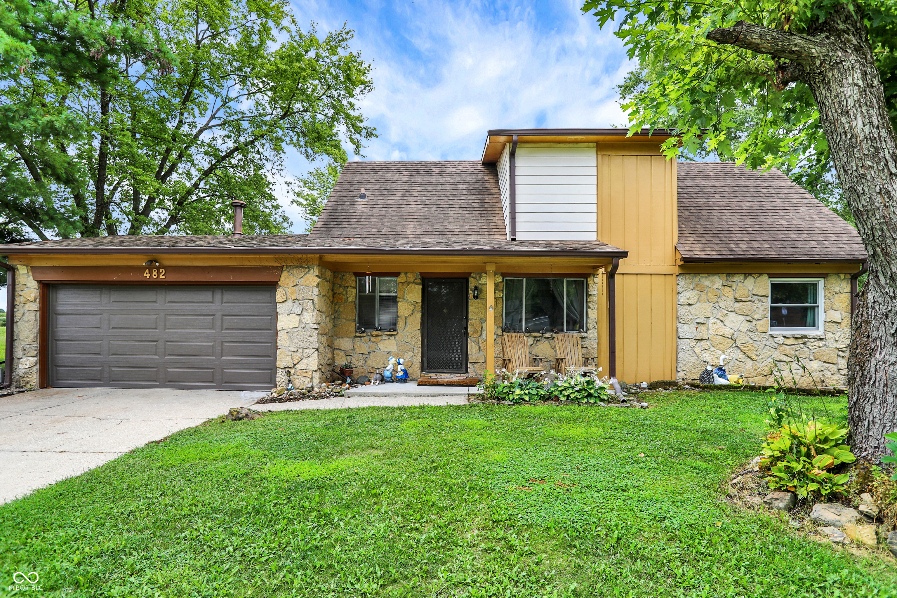 482 Spring Drive Greenwood IN 46143