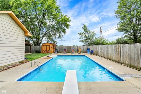482 Spring Drive Greenwood IN 46143
