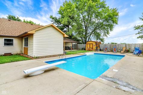 482 Spring Drive Greenwood IN 46143