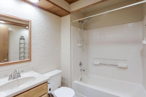 3308 Aqueous Lane Indianapolis IN 46214