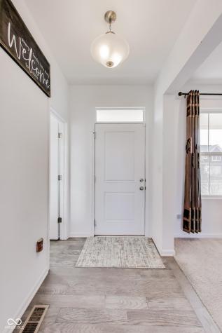 9938 Denim Drive Indianapolis IN 46239