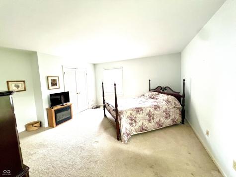 1025 Maple Drive Greenfield IN 46140