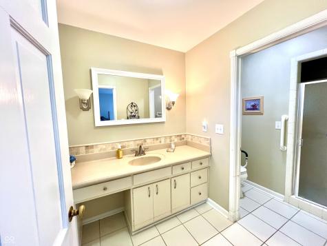 1025 Maple Drive Greenfield IN 46140