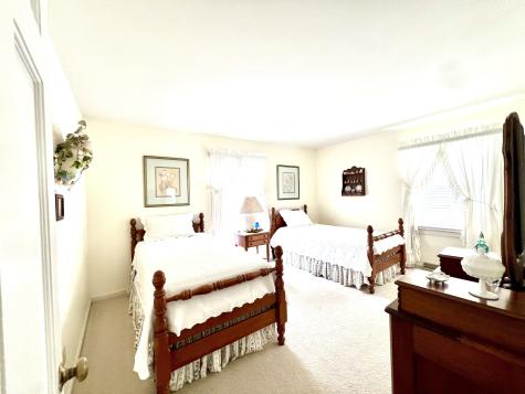 1025 Maple Drive Greenfield IN 46140