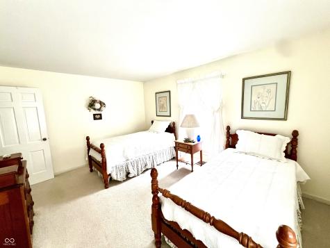 1025 Maple Drive Greenfield IN 46140